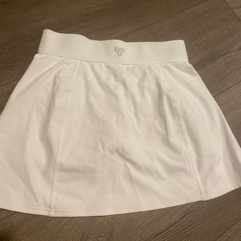 Aritzia White A-Line Skirt